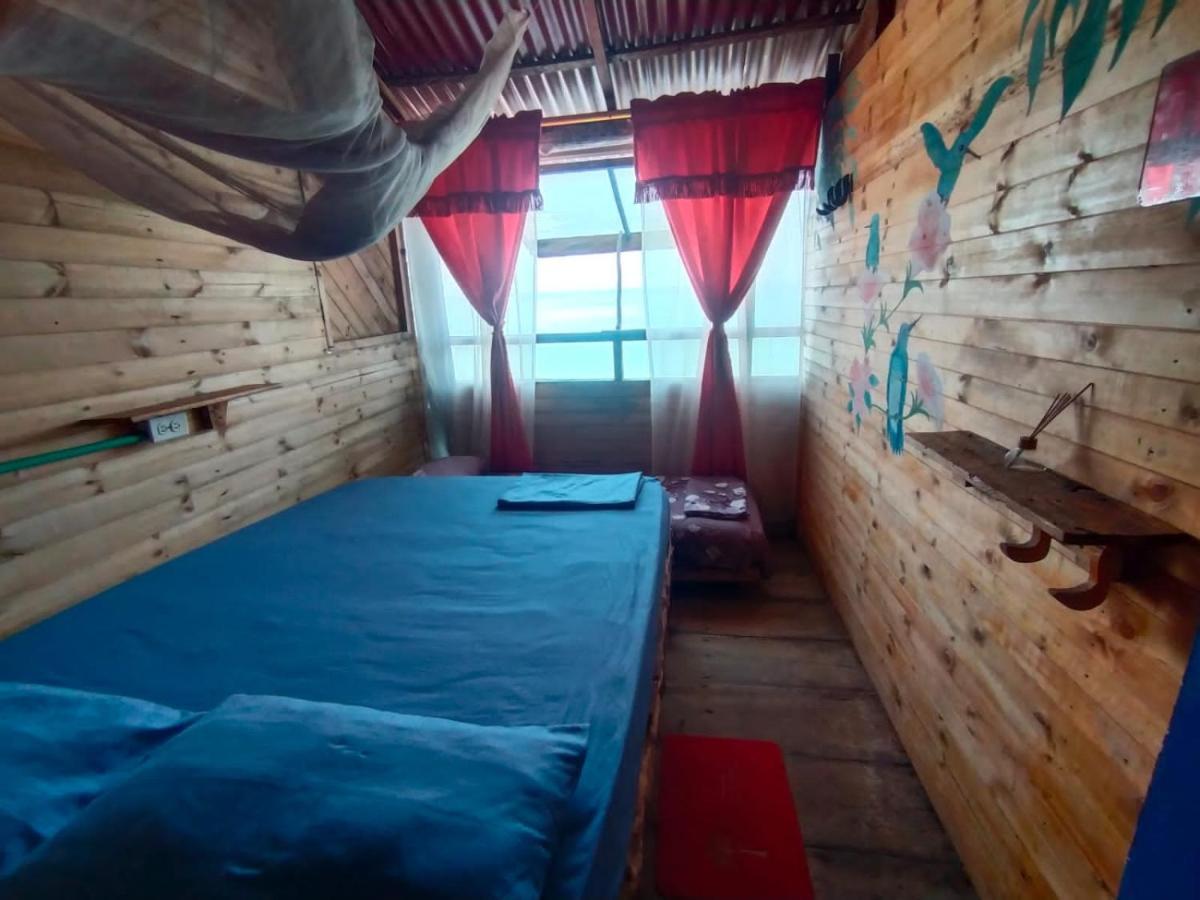 A Orilla Del Mar En Baru Hostel Cartagena Ngoại thất bức ảnh