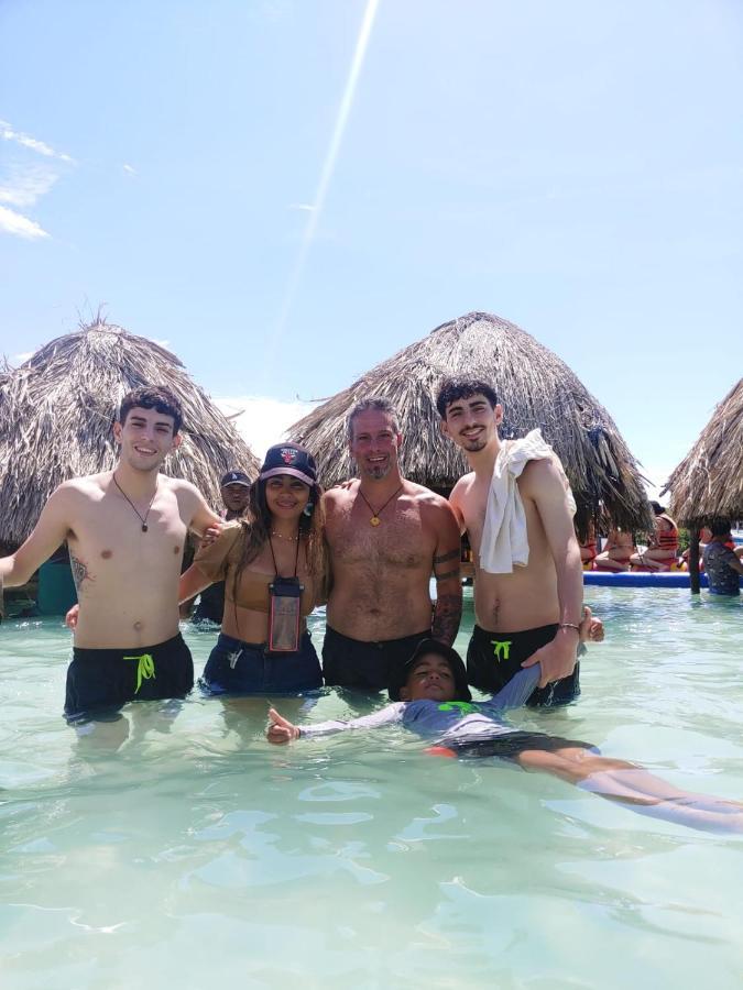 A Orilla Del Mar En Baru Hostel Cartagena Ngoại thất bức ảnh
